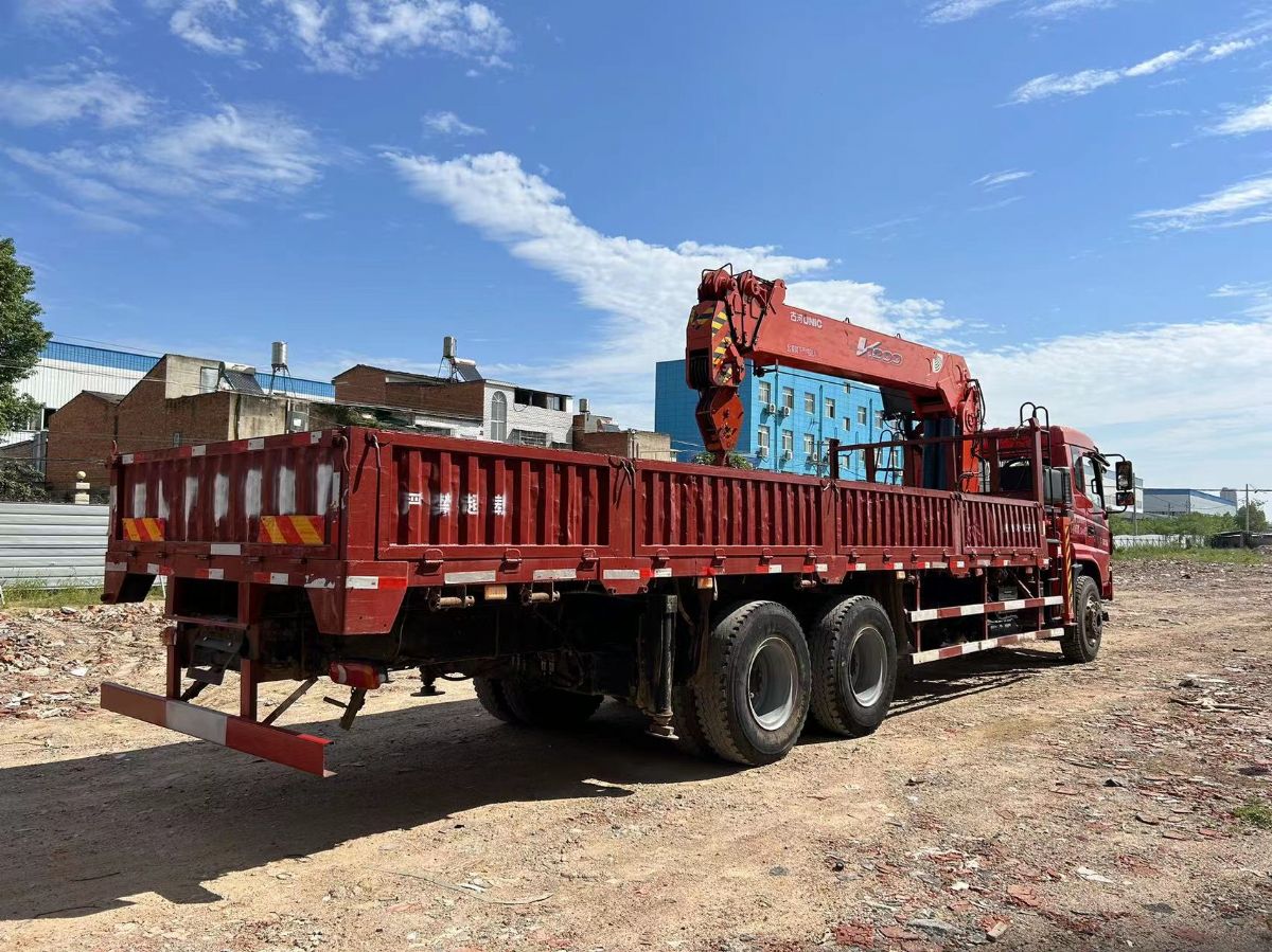 轉(zhuǎn)讓東風(fēng)后八輪 古河12噸隨車吊