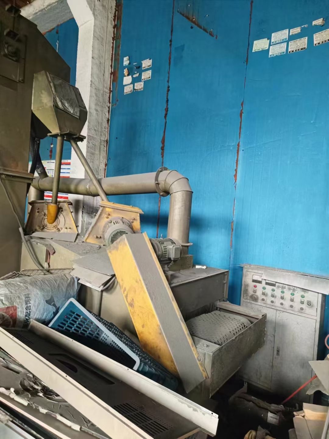 800*400履帶通過(guò)式拋丸機(jī)噴砂機(jī)二手拋丸機(jī)
