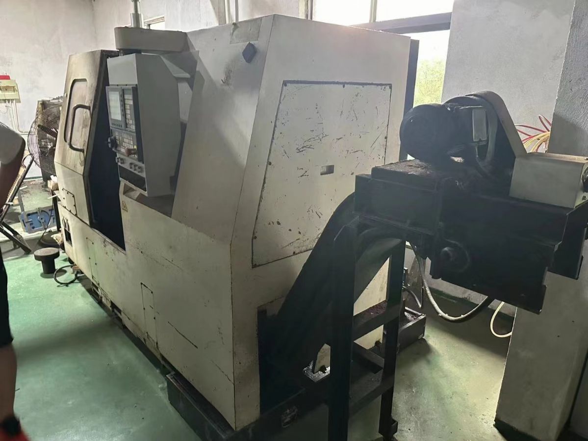 處理二手赫克TM-8數(shù)控斜身車切削直徑305主軸轉(zhuǎn)速10000