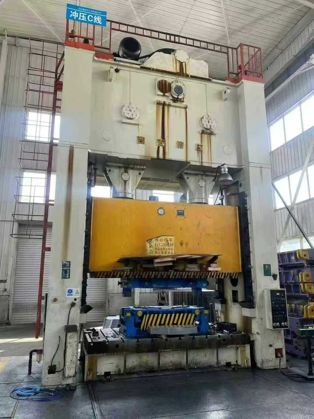 處理二手西安J36-400-630-800閉式雙點(diǎn)壓力機(jī)主電機(jī)功率75