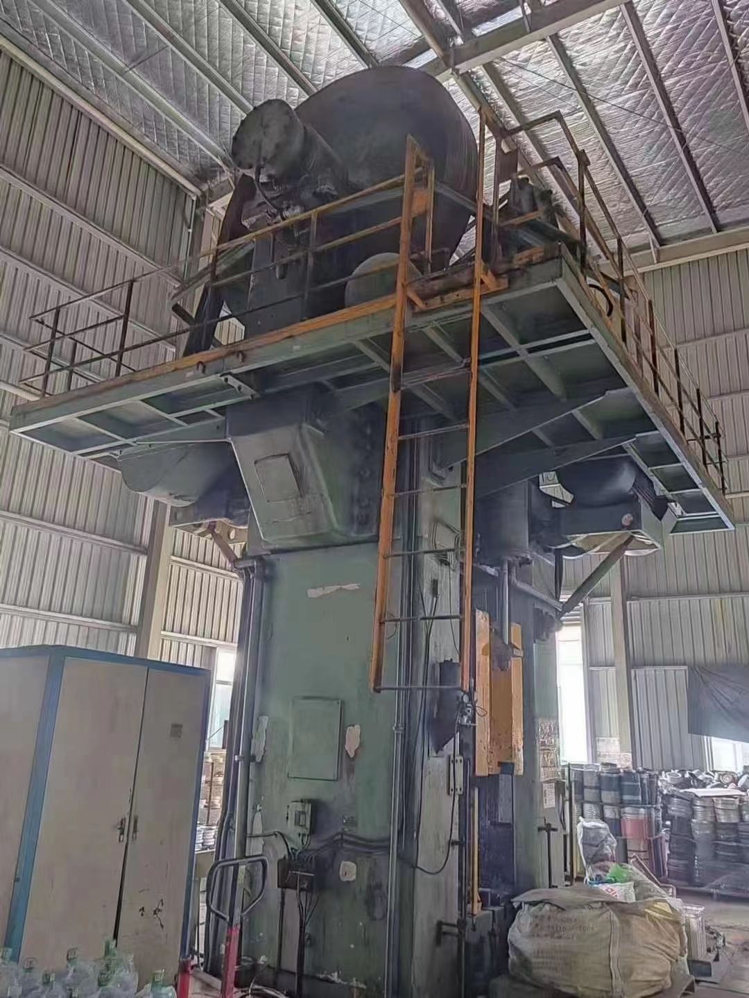 處理青鍛J54-2500C雙盤(pán)摩擦壓力機(jī)主電機(jī)功率110