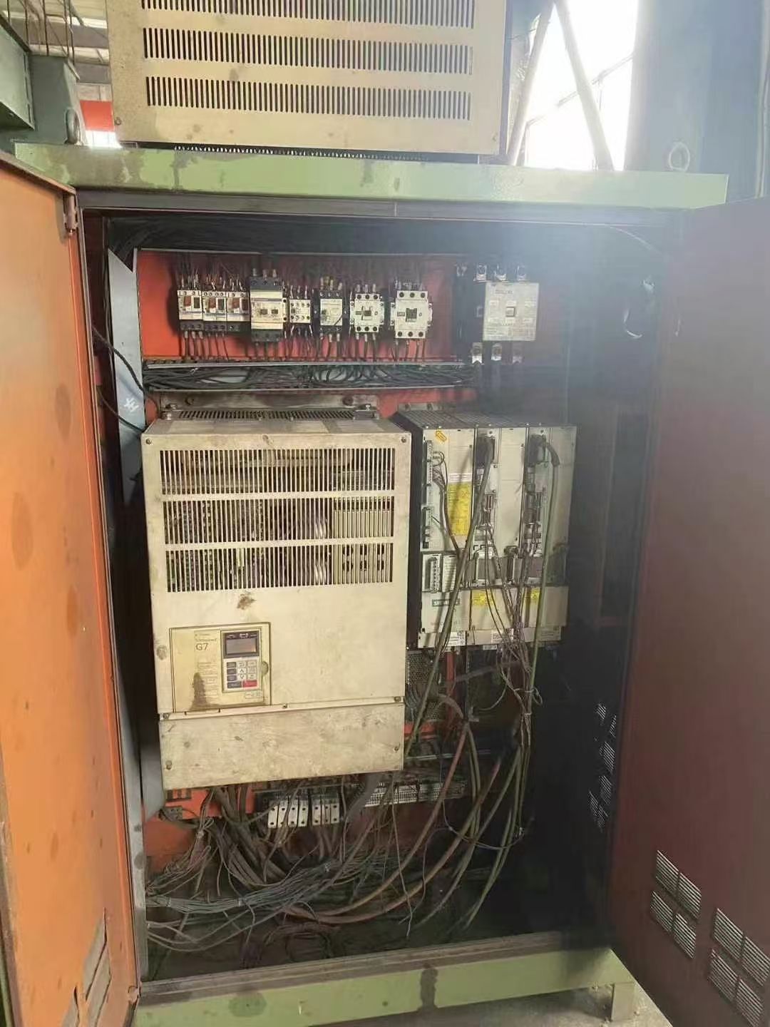 處理二手蕪湖CQ5250數(shù)控立式車床工件高度2.5米