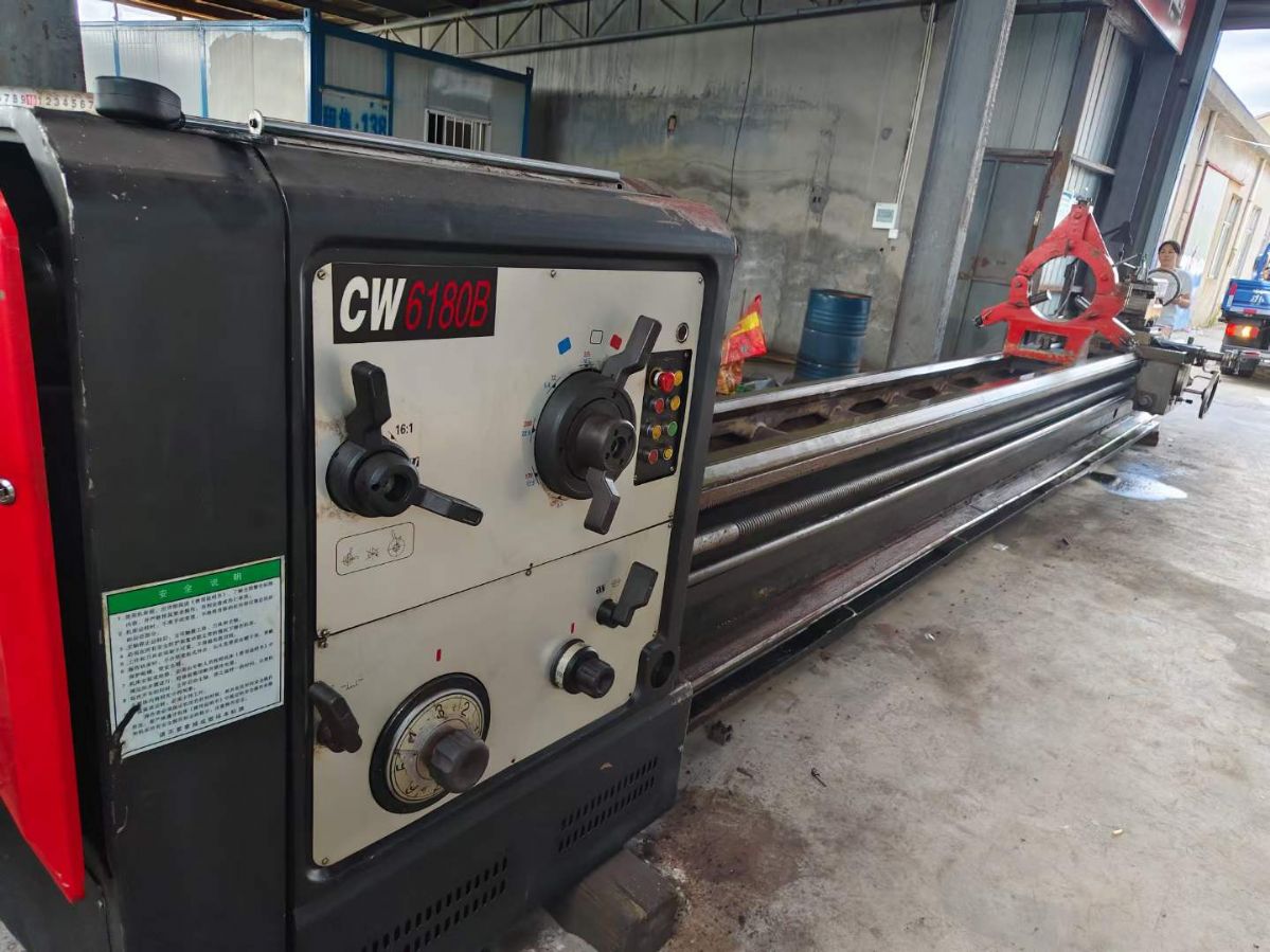 轉(zhuǎn)讓二手沈陽CW6180Bx6米臥式車床主電機功率15