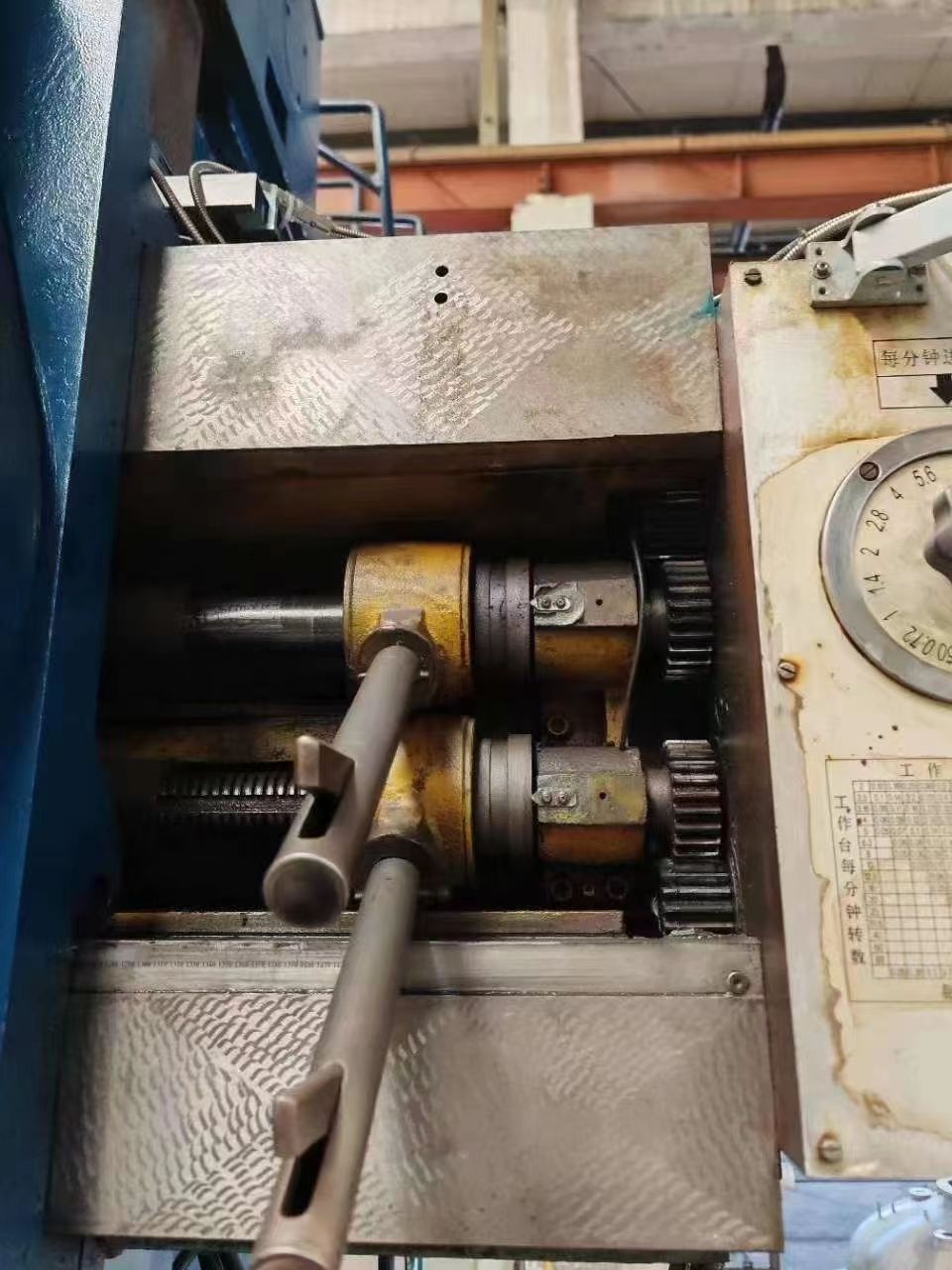 處理二手齊二瓦機(jī)C5225數(shù)控立式車床工作臺轉(zhuǎn)速63