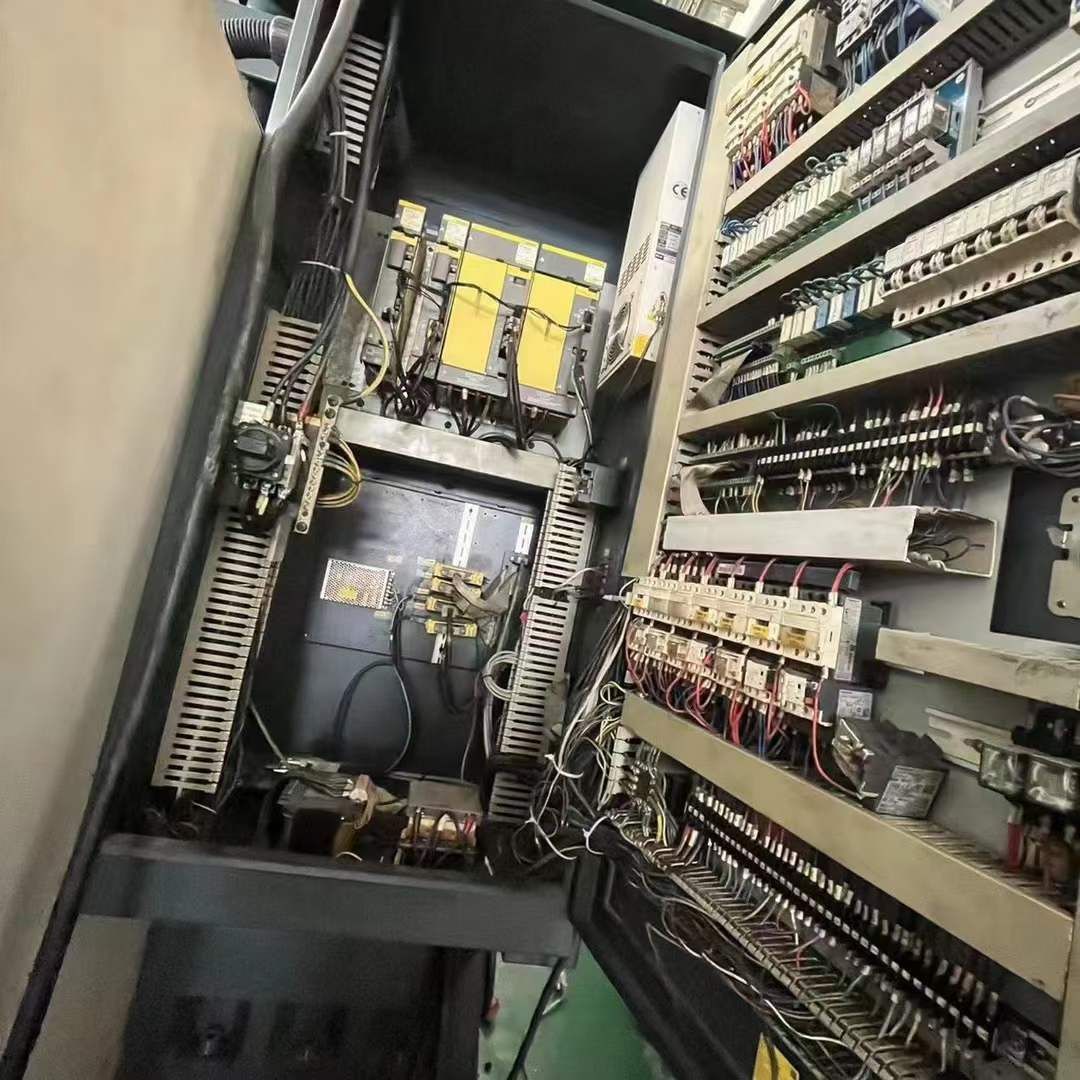 转让二手高锋VMM-1688数控铣床工作台转速6000