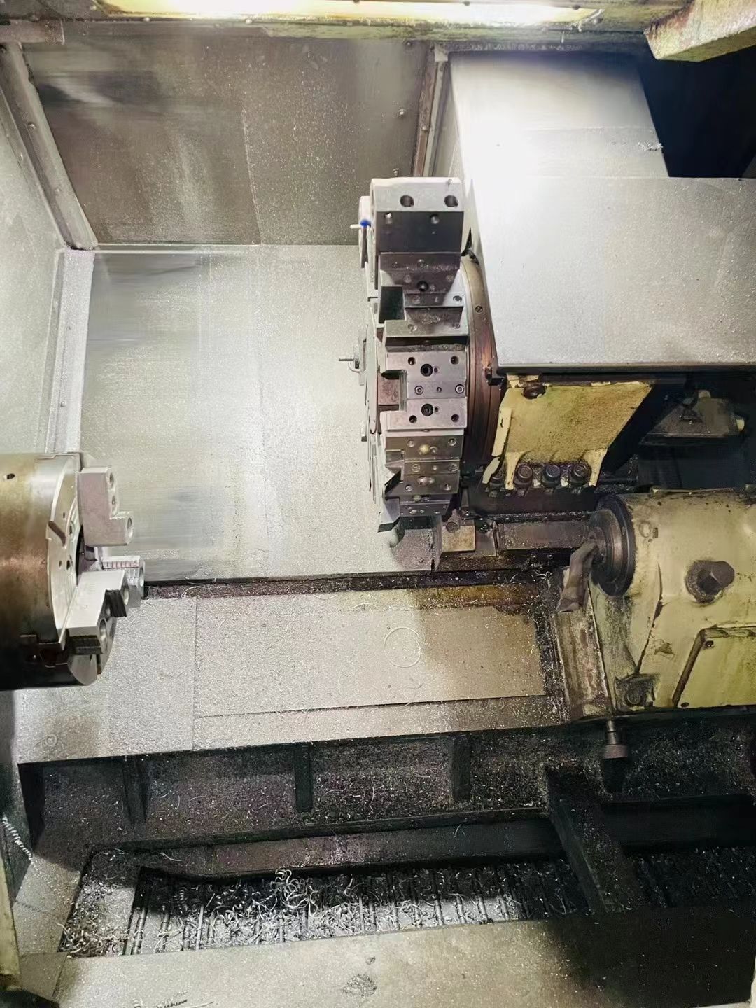 處理二手寶雞CK7525數(shù)控斜身車車削直徑450