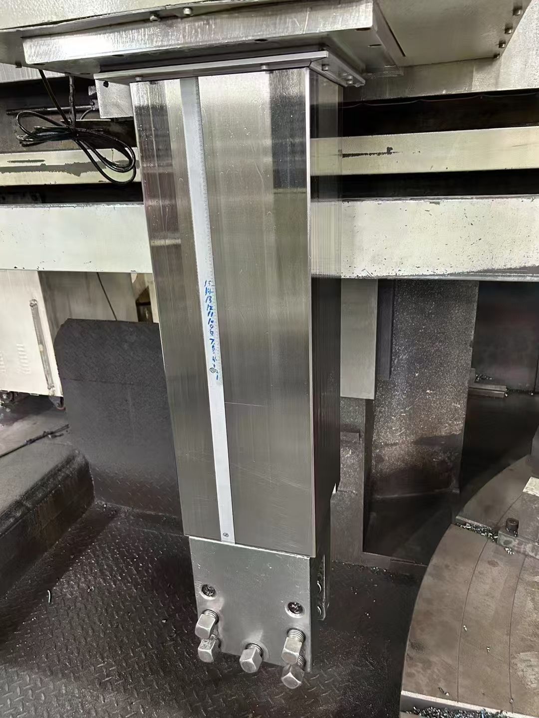轉(zhuǎn)讓二手齊齊哈爾DVT350x31-40P-NC數(shù)控立式車(chē)床車(chē)削直徑3
