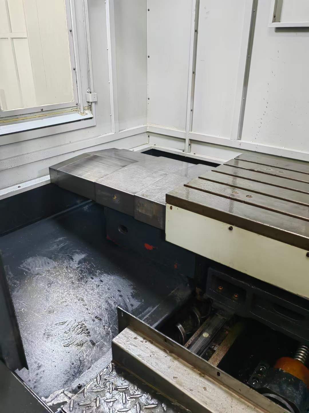 處理二手海天VMC1000L數(shù)控銑床主軸轉(zhuǎn)速8000