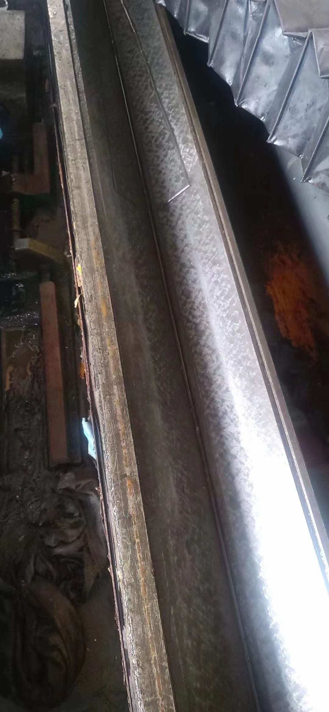處理二手桂北M7180x40B-GM平面磨床垂直行程600