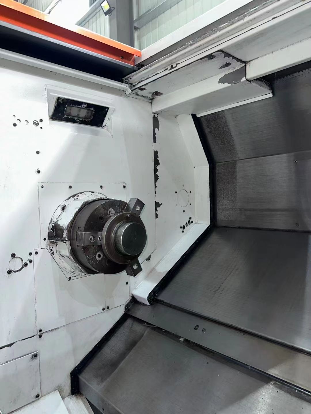處理二手馬扎克QTE-300L數(shù)控斜身車加工直徑390