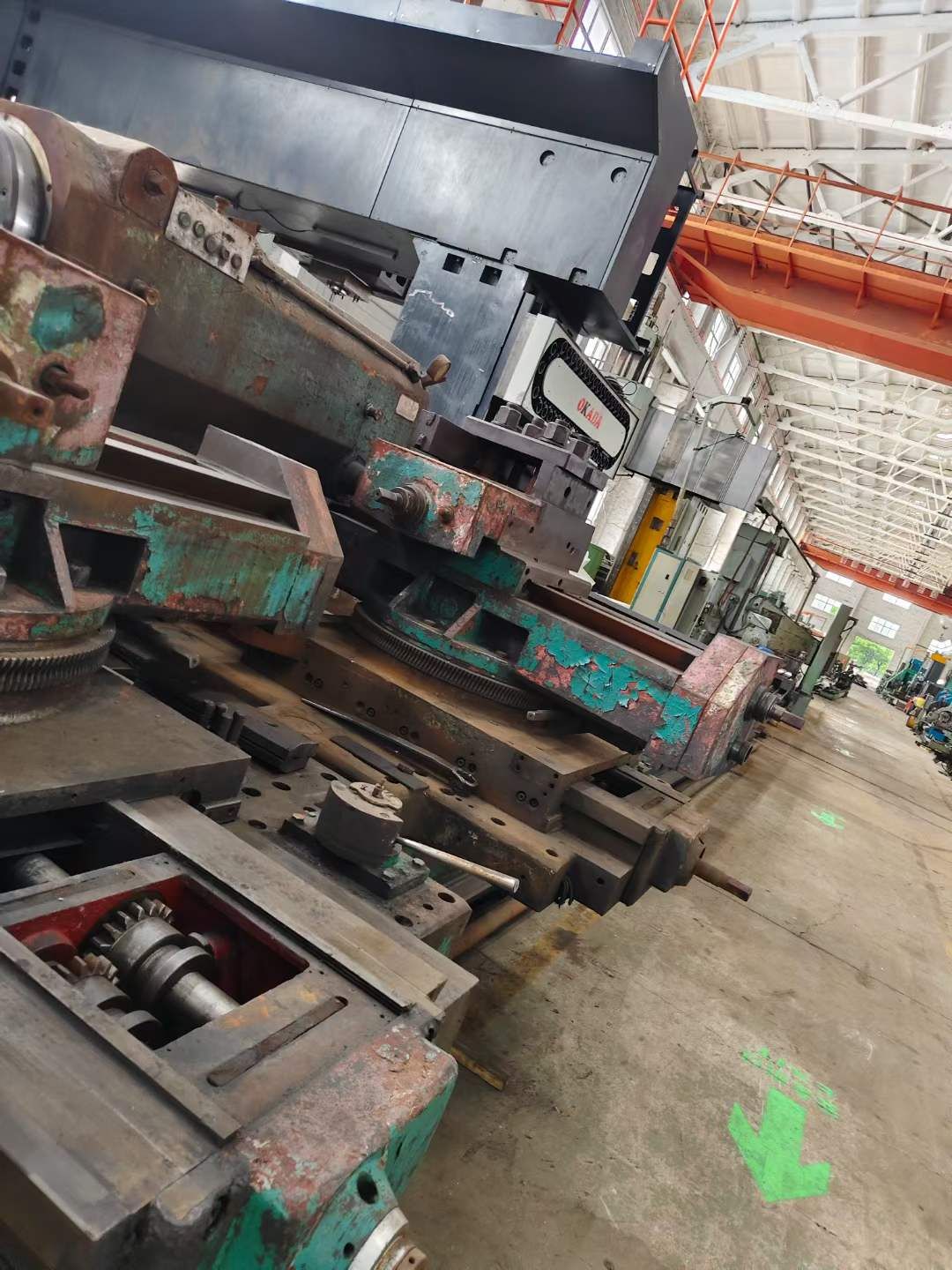 出售齊齊哈爾C61200x14米臥式車床工件回轉(zhuǎn)直徑2米