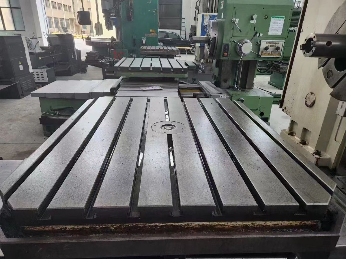 轉(zhuǎn)讓二手沈機(jī)TX6111C-2臥式鏜銑床主軸直徑110