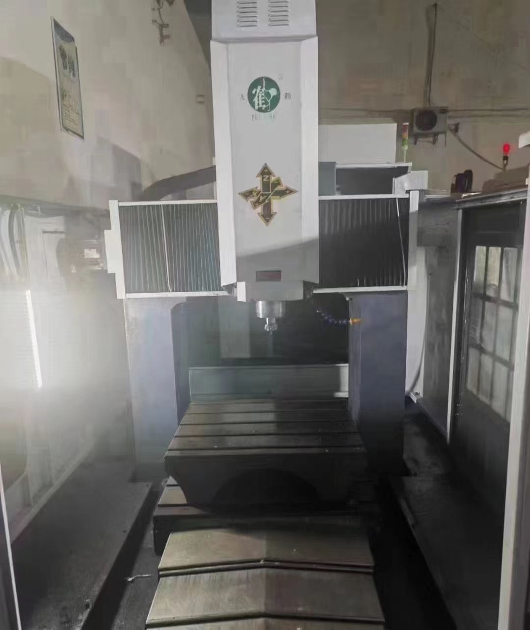 轉(zhuǎn)讓飛鶴6060B雕銑機主軸轉(zhuǎn)速24000