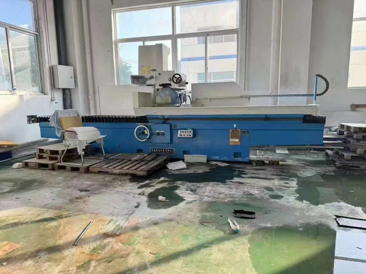 處理二手富陽(yáng)M7150x20臥軸矩臺(tái)平面磨砂輪轉(zhuǎn)速1440