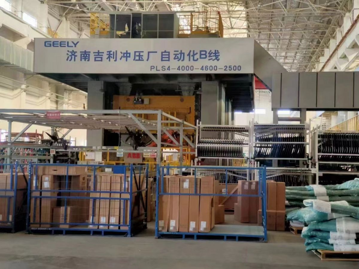 出售濟(jì)南二機(jī)JG39-800A-2閉式四點(diǎn)壓力機(jī)公稱力8000