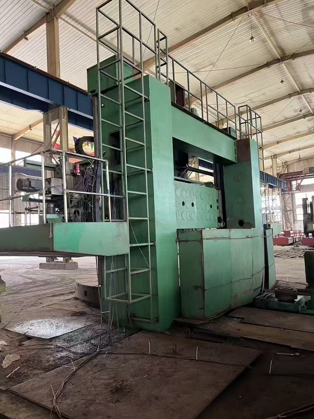 轉(zhuǎn)讓二手齊重DVT500x25-32數(shù)控雙柱立式車床主電機(jī)功率55