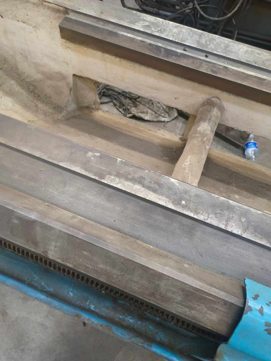 處理二手鑫盛CW61160Bx3米臥式車床導軌寬度750