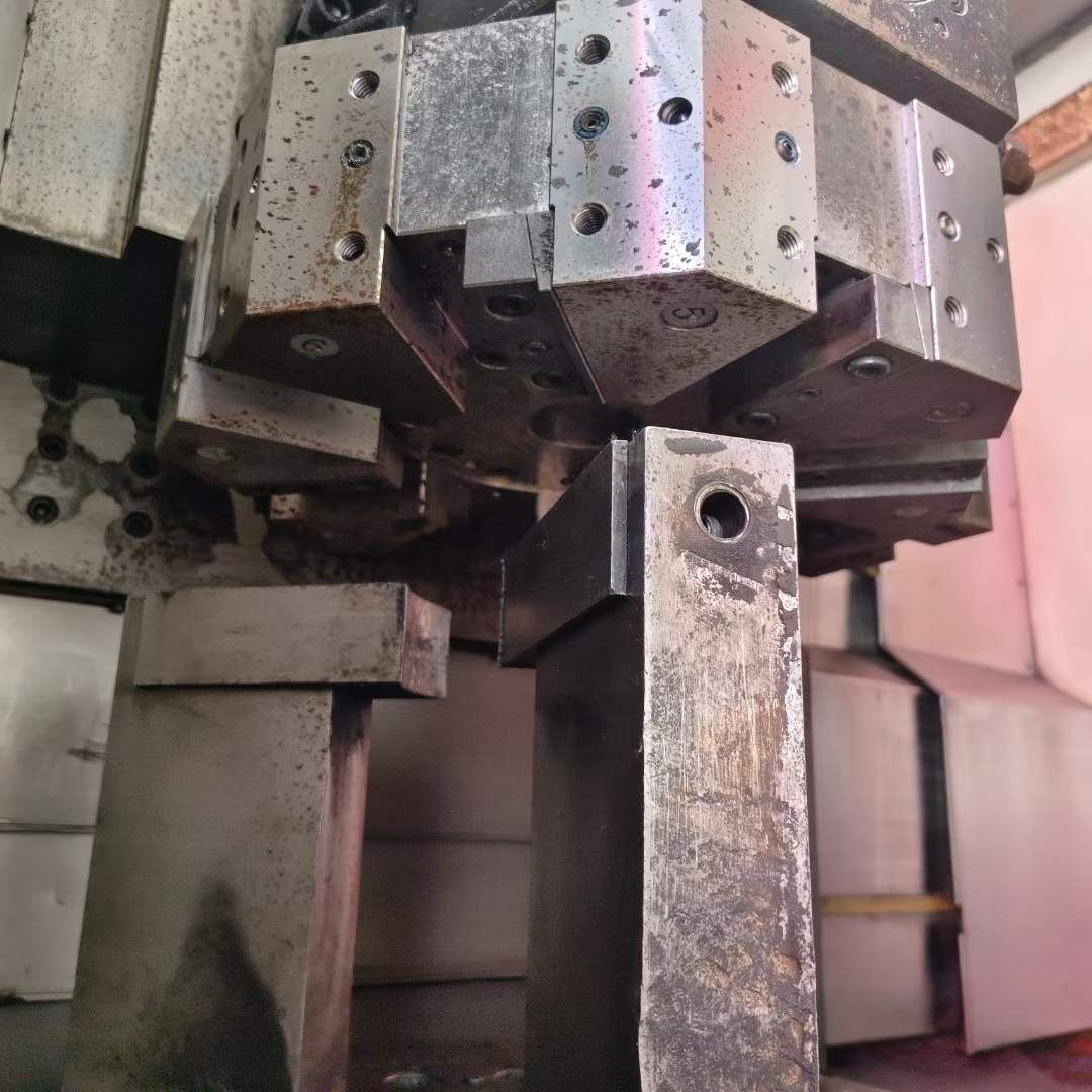 出售沈陽VTC6070b數(shù)控立式車床發(fā)那科Oi-TC系統(tǒng)