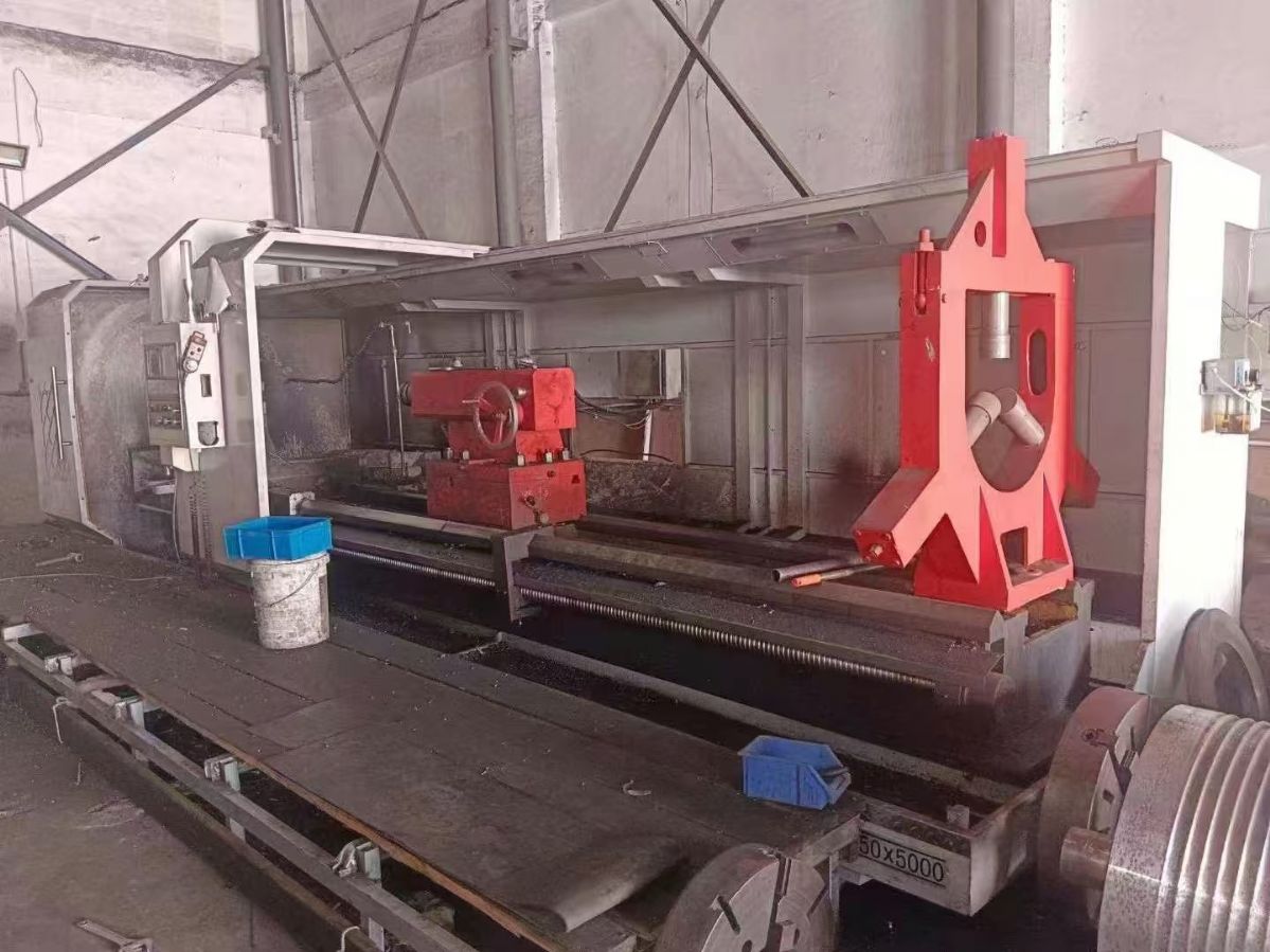 轉(zhuǎn)讓二手中天CJK61125x5米數(shù)控臥式車床導軌寬度600