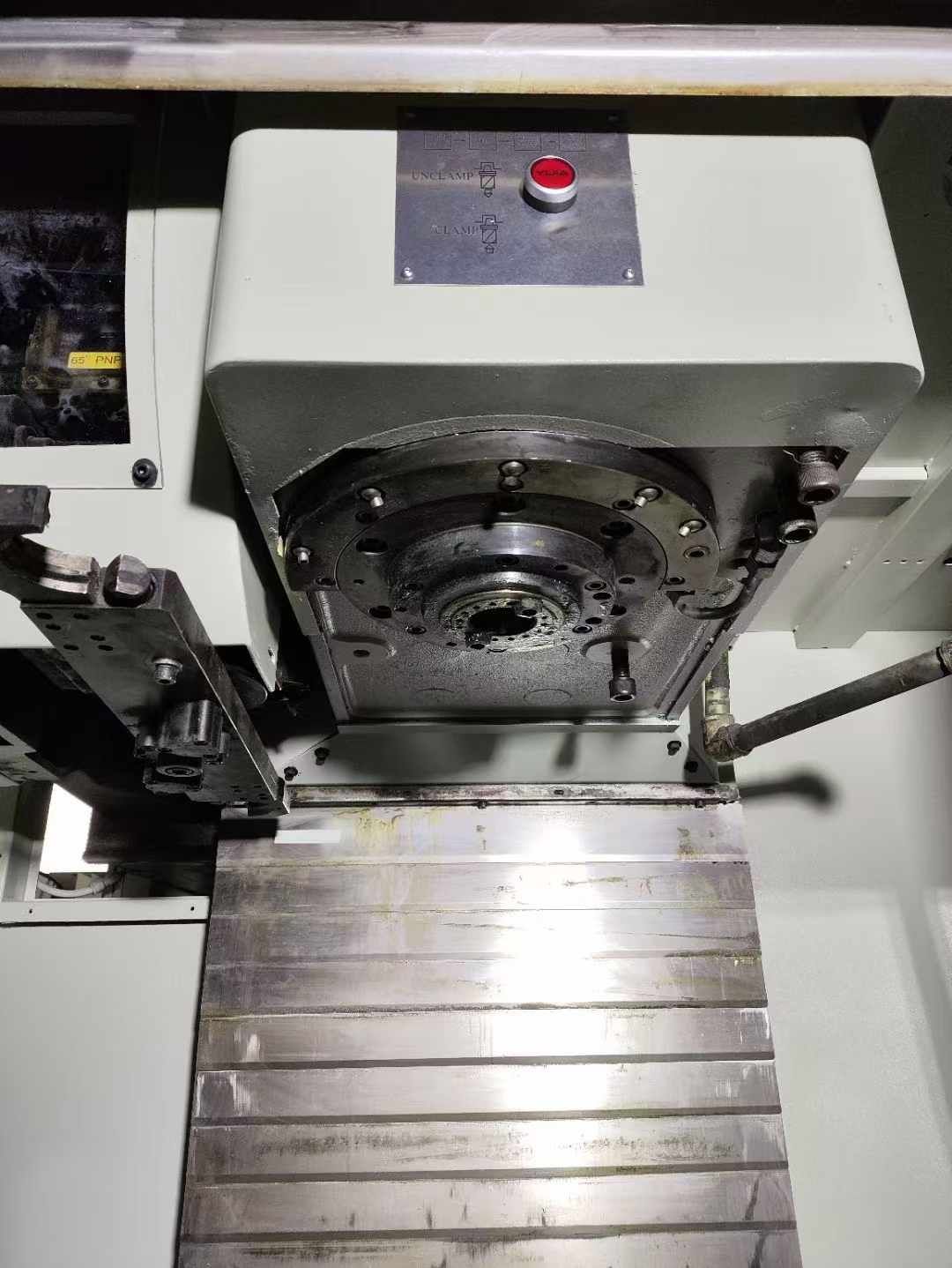 出售二手東臺TMV-850S立式加工中心主軸錐度BT40