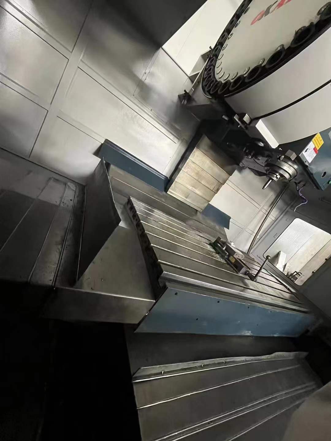 转让二手高锋VMM-1688数控铣床工作台转速6000
