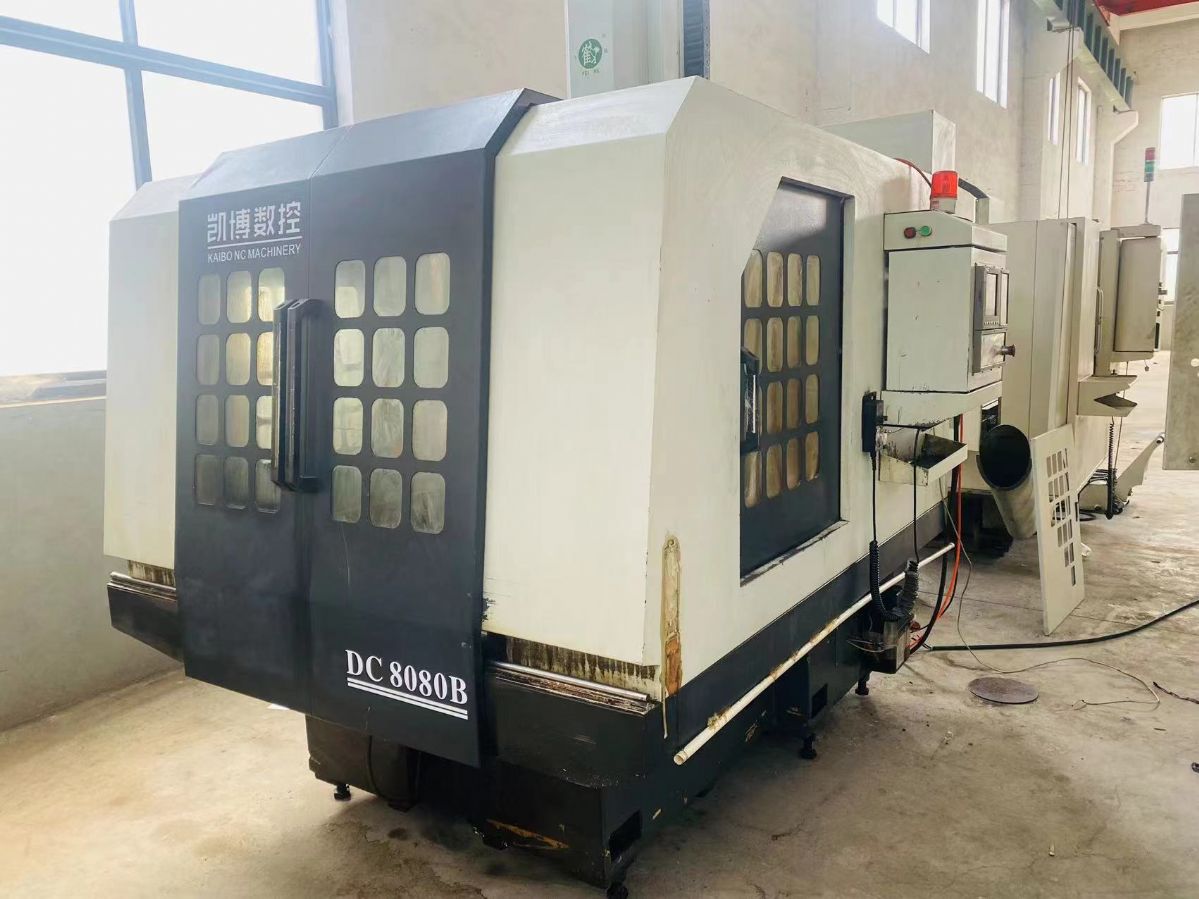 處理二手凱博DC8080B精雕機系統(tǒng):新代EZ3