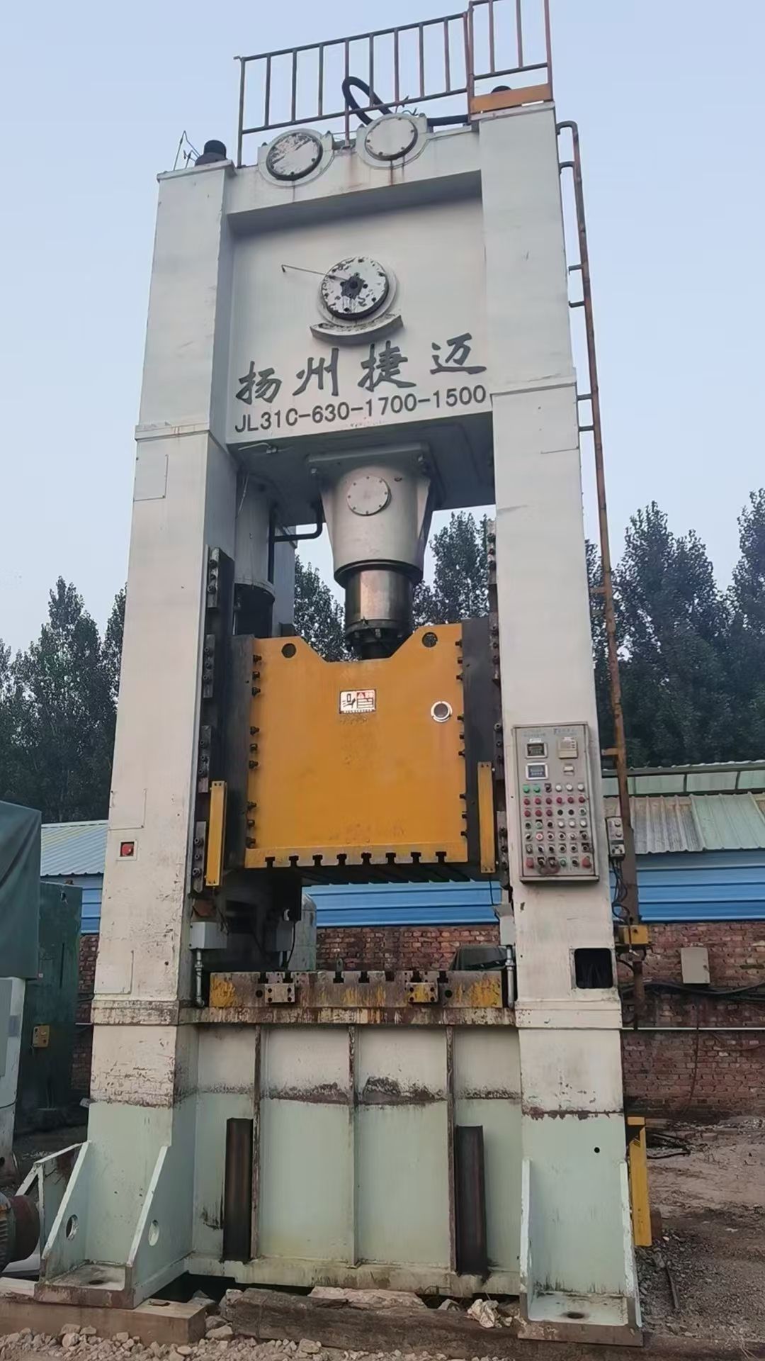 轉(zhuǎn)讓捷邁JL31C-630閉式單點壓力機(jī)裝模高度調(diào)整量300