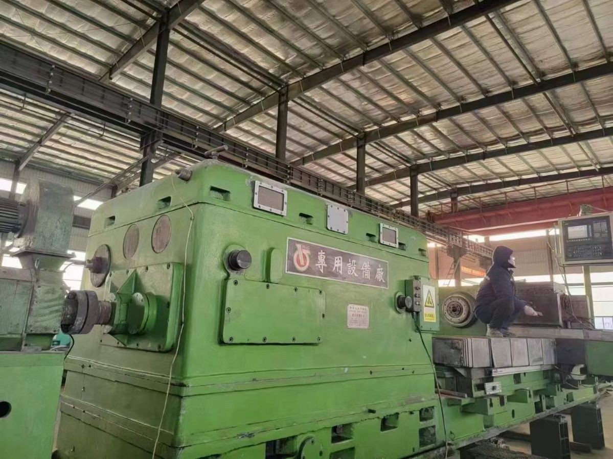 處理二手齊齊哈爾Q1ZCK-013數(shù)控軋輥車床回轉(zhuǎn)直徑1.6米