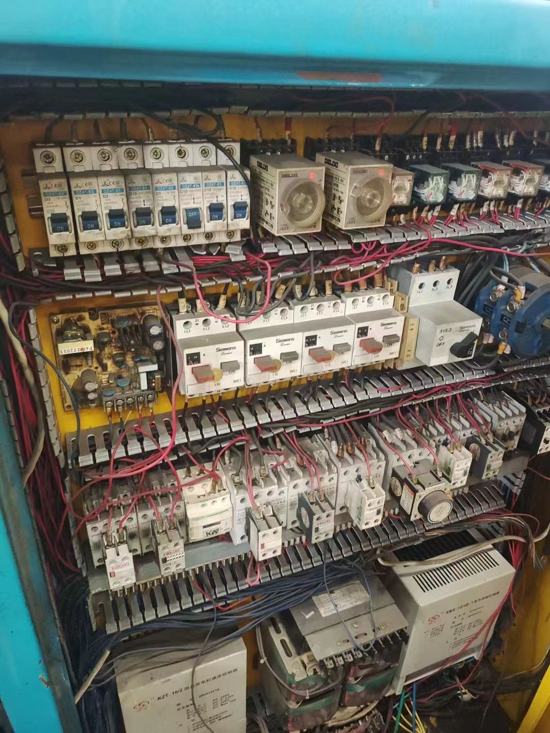 處理二手桂北M7180x20B-GM臥軸矩臺平面磨工件重量2472