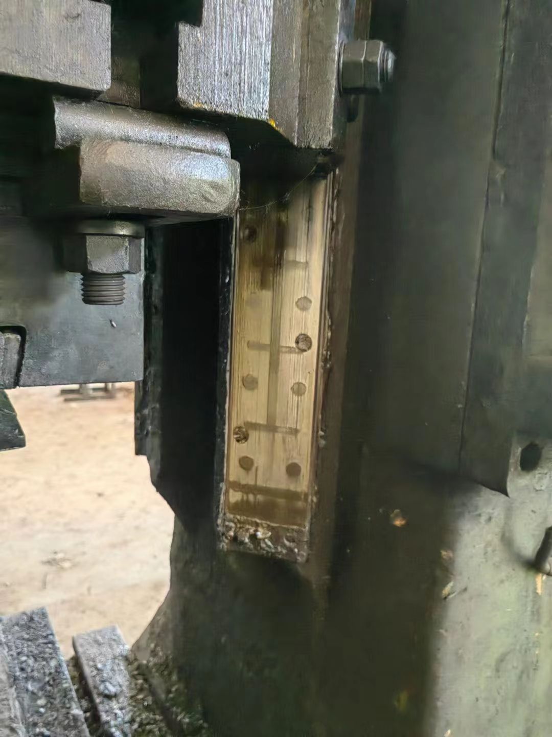 轉讓二手青島鍛壓J53-630B摩擦壓力機二手壓力機