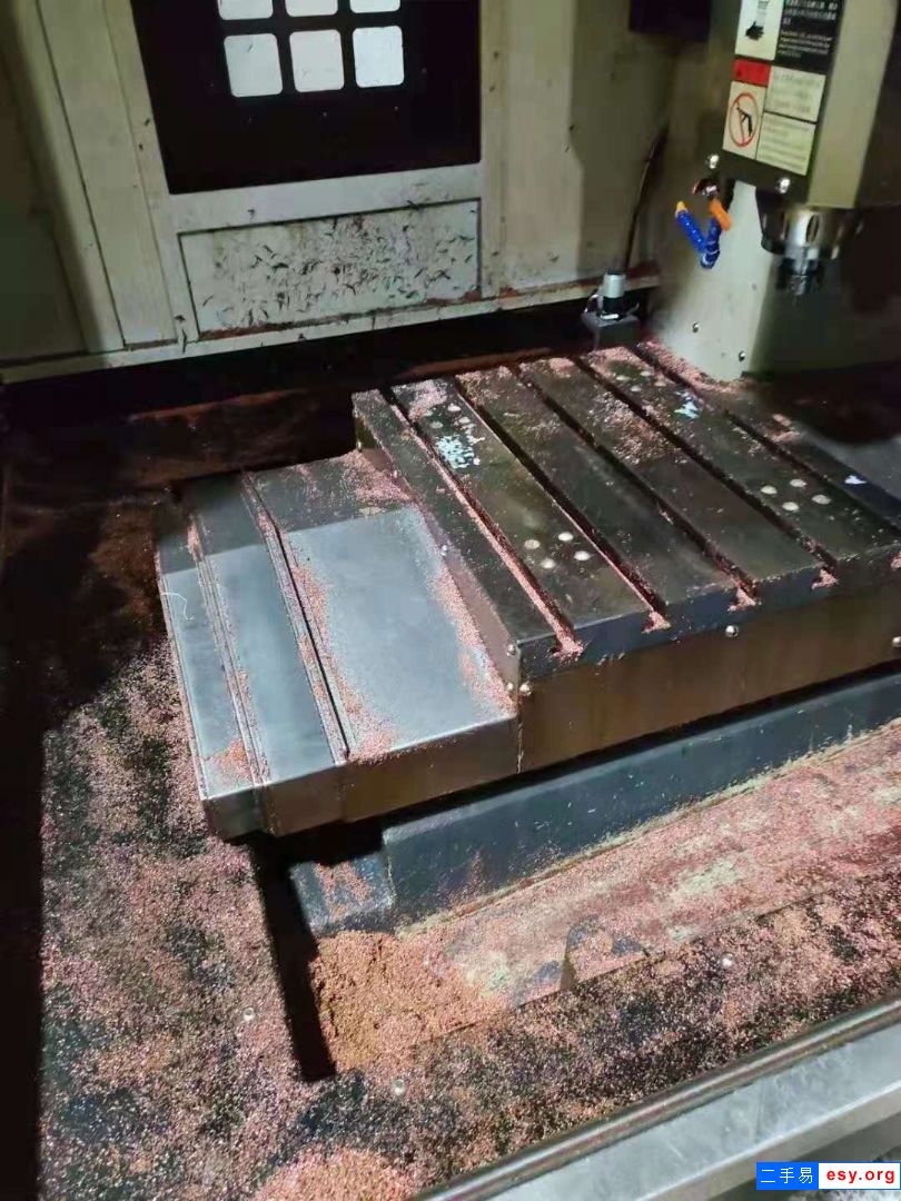 轉(zhuǎn)讓二手烽鐵650精雕機(jī)二手雕銑機(jī)