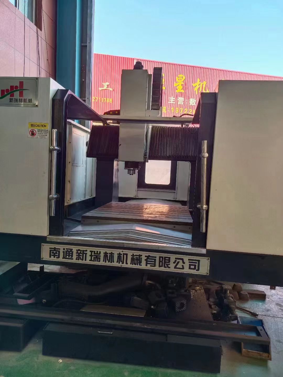轉(zhuǎn)讓二手南通新瑞100120雕銑機(jī)二手100120雕銑機(jī)