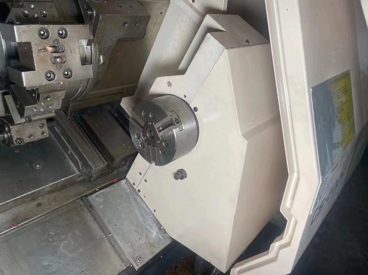 轉(zhuǎn)讓二手程泰GS-200S數(shù)控斜身車加工長度550