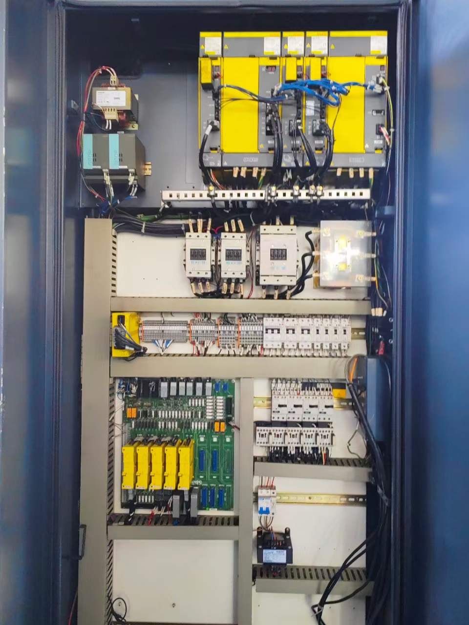 處理二手牧野V56立式加工中心工作臺承重800