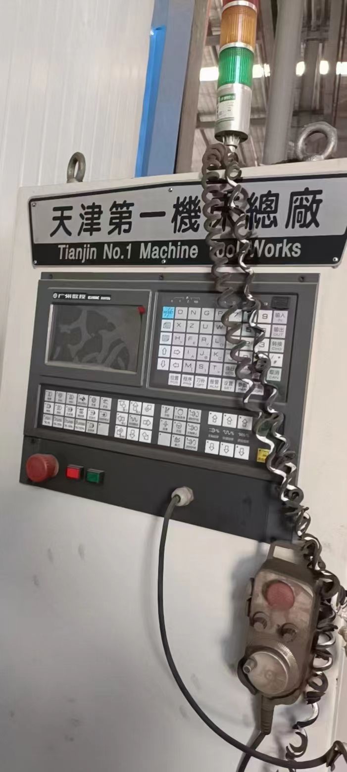 出售二手天津YK58-1數(shù)控插齒機(jī)工件直徑800
