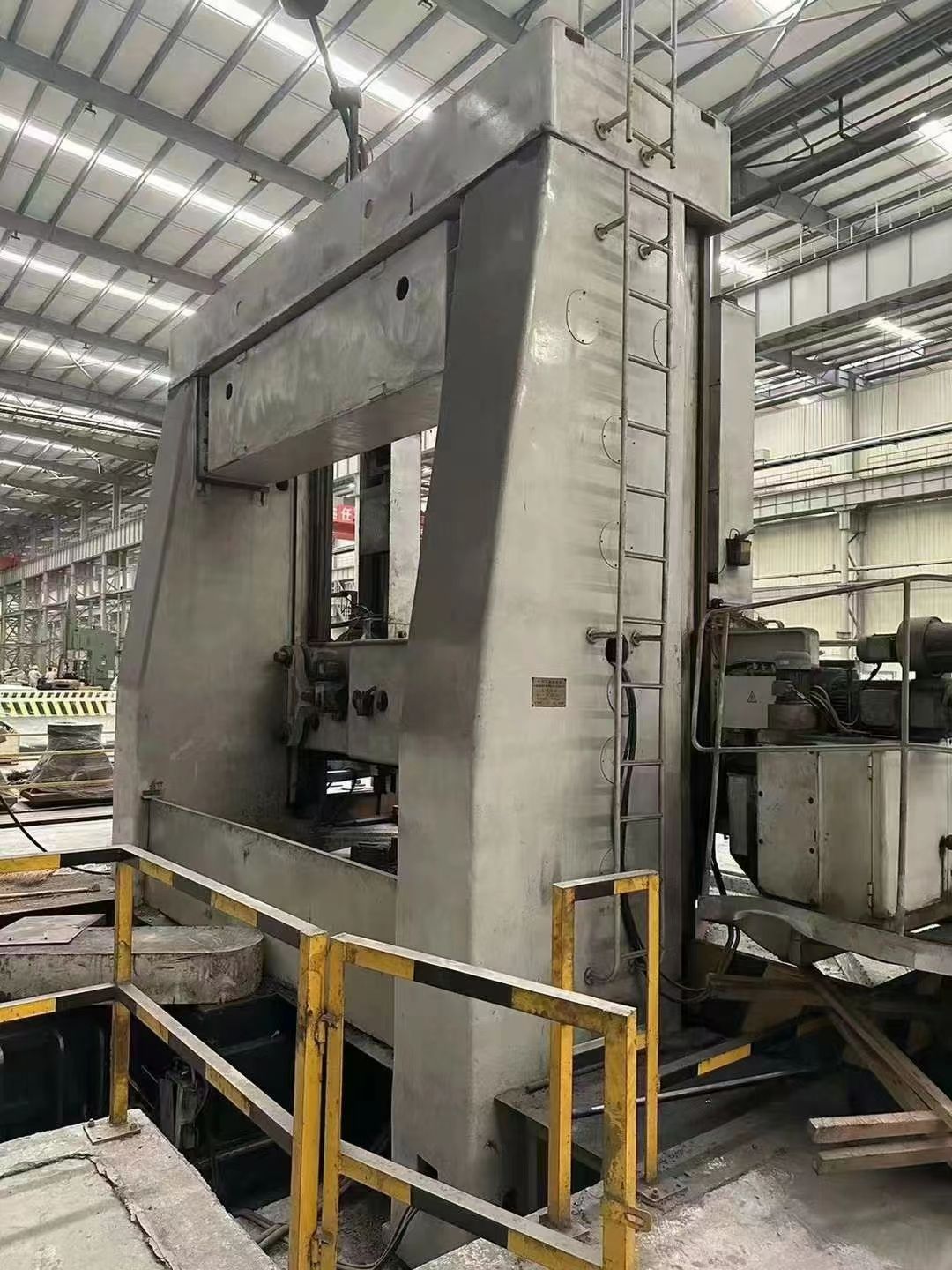 處理二手威泰C5235C-1立式車床車削直徑3.5米