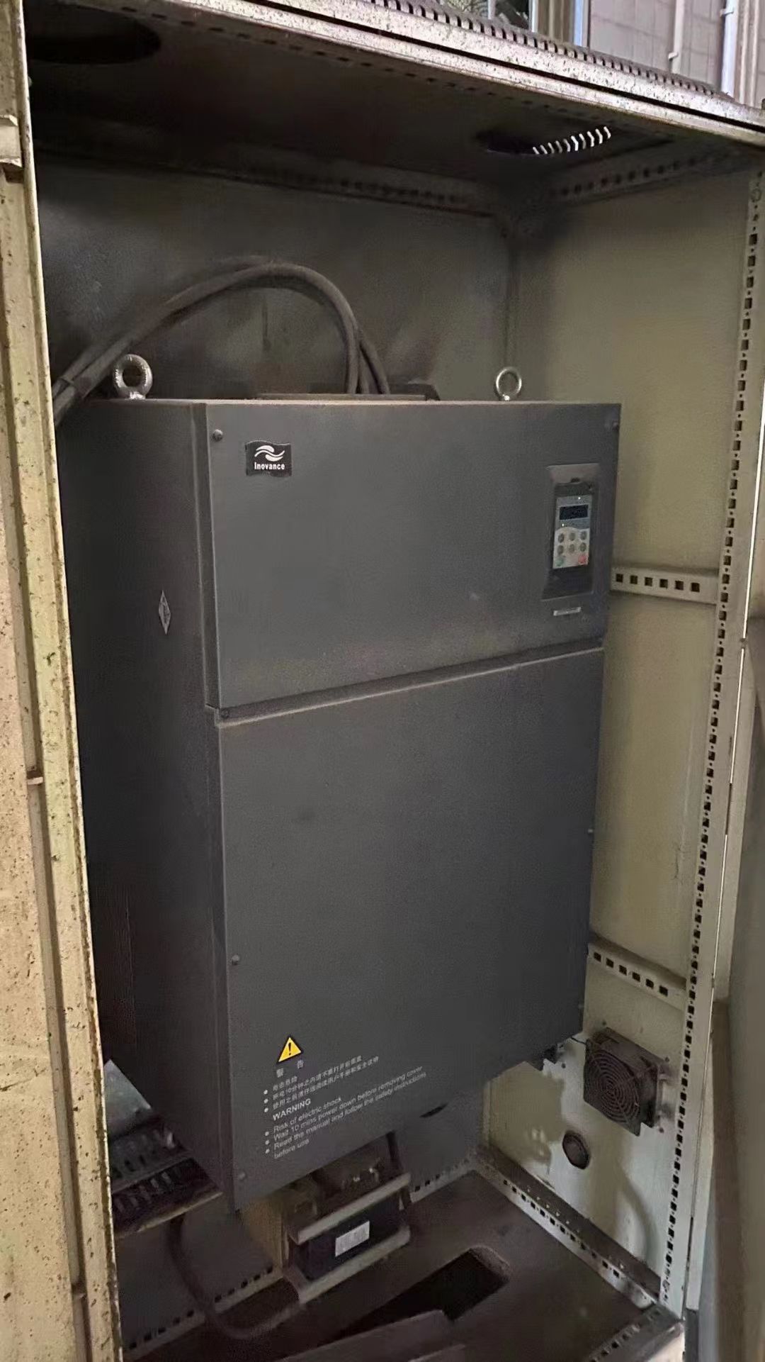 轉(zhuǎn)讓二手揚力JM31-800龍門壓力機公稱力8000