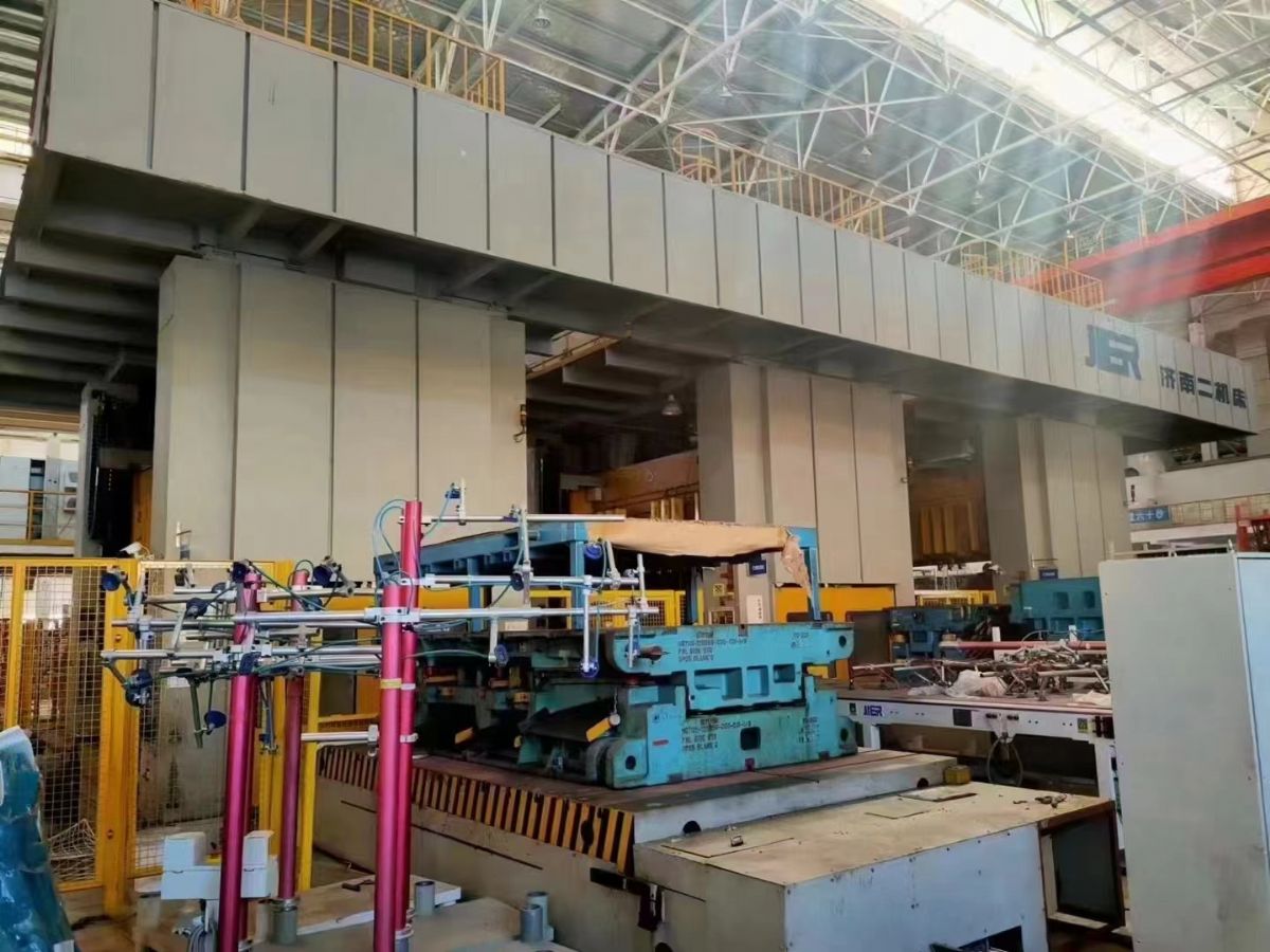出售濟(jì)南二機(jī)JG39-800A-2閉式四點(diǎn)壓力機(jī)公稱力8000