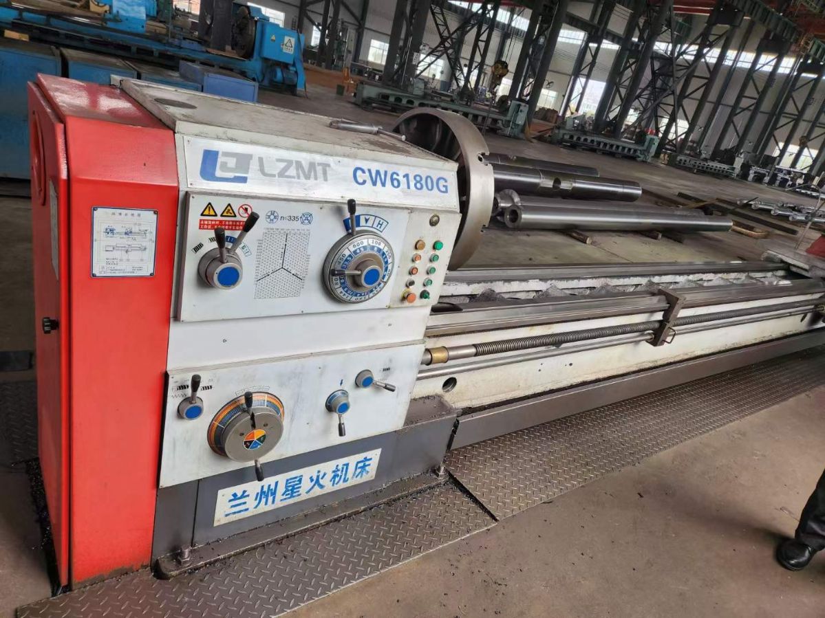 處理二手星火CW6180Gx5米臥式車床主電機功率11