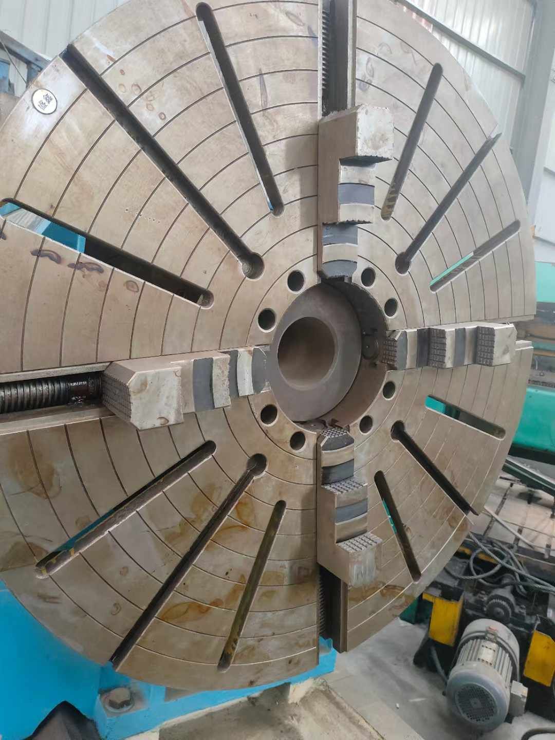 處理二手鑫盛CW61160Bx3米臥式車床導軌寬度750
