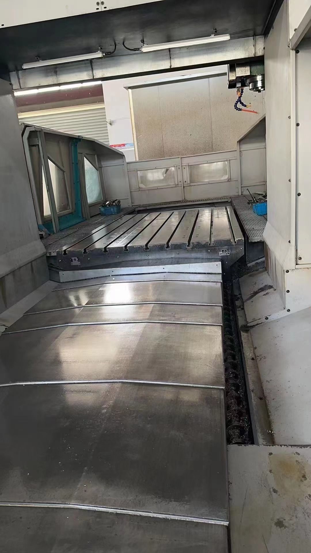 處理二手柯業(yè)2520龍門加工中心帶油冷