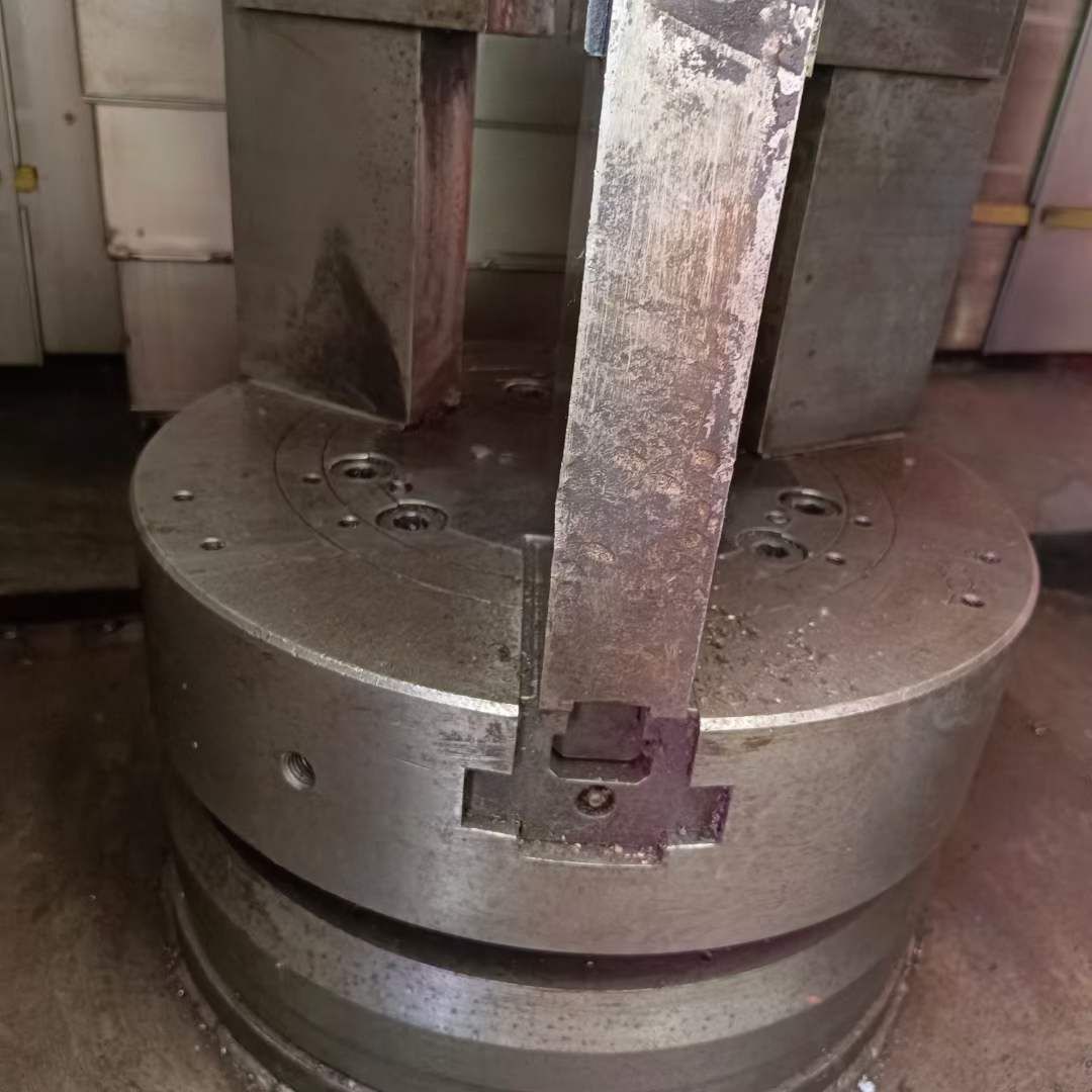 出售沈陽VTC6070b數(shù)控立式車床發(fā)那科Oi-TC系統(tǒng)