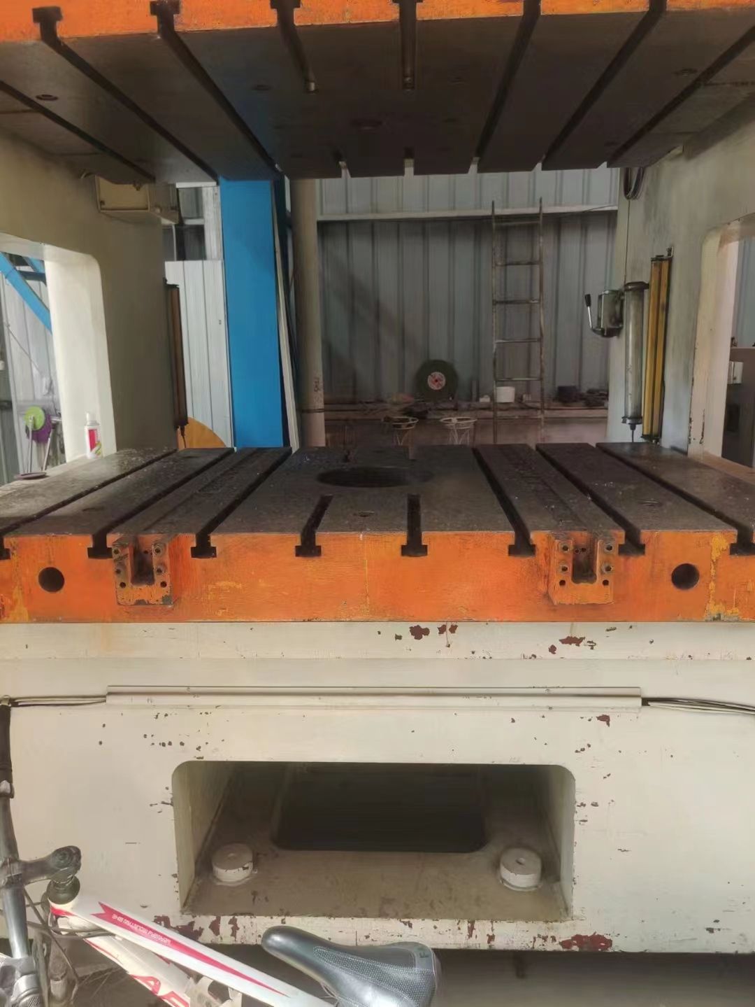 轉讓二手揚力SP1-500龍門壓力機二手500噸壓力機