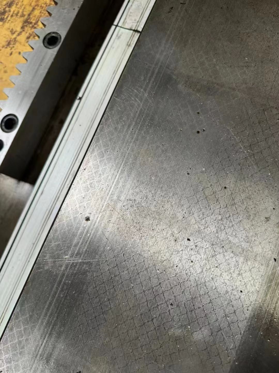 出售二手沈機(jī)TX6213A數(shù)顯落地鏜銑床加工高度2米