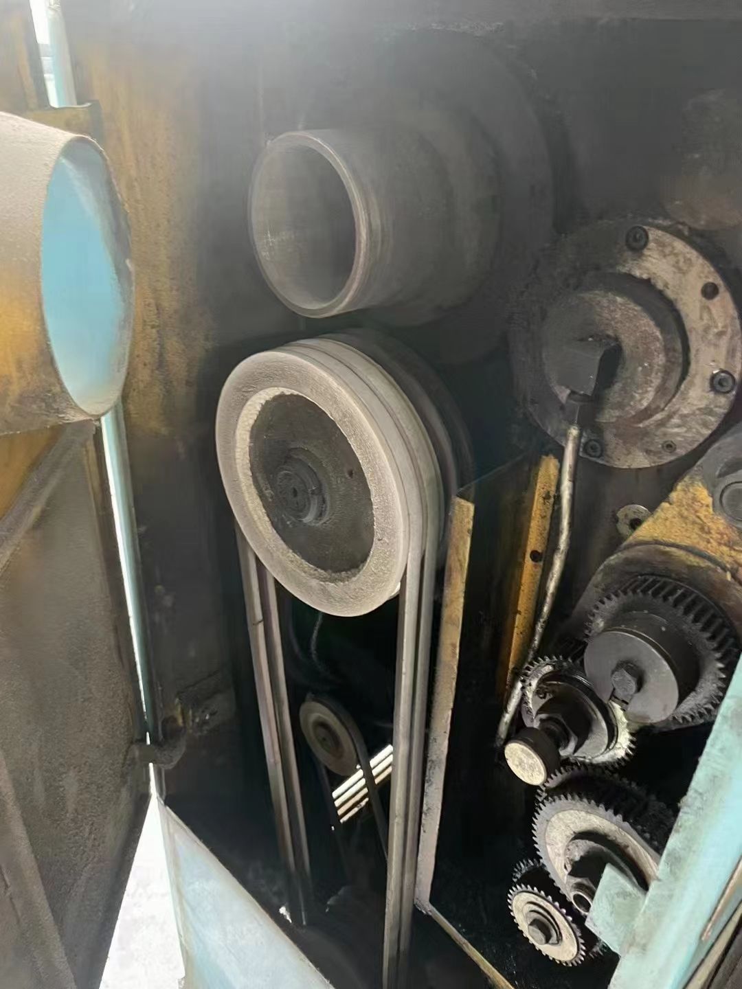 出售鑫盛CW6180Bx8米臥式車床主軸轉(zhuǎn)速800
