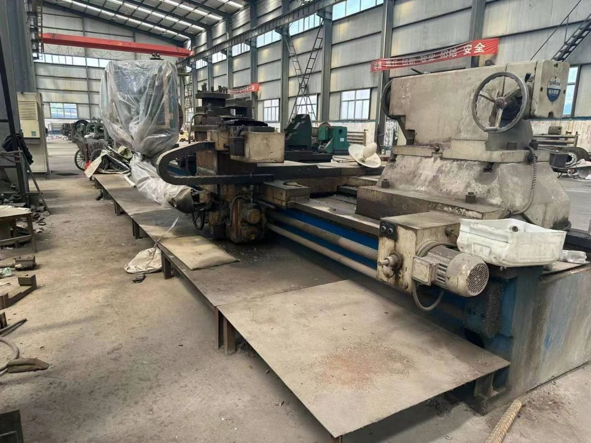 處理二手星火CKJ61160x8米數(shù)控臥式車床回轉(zhuǎn)直徑1.6米