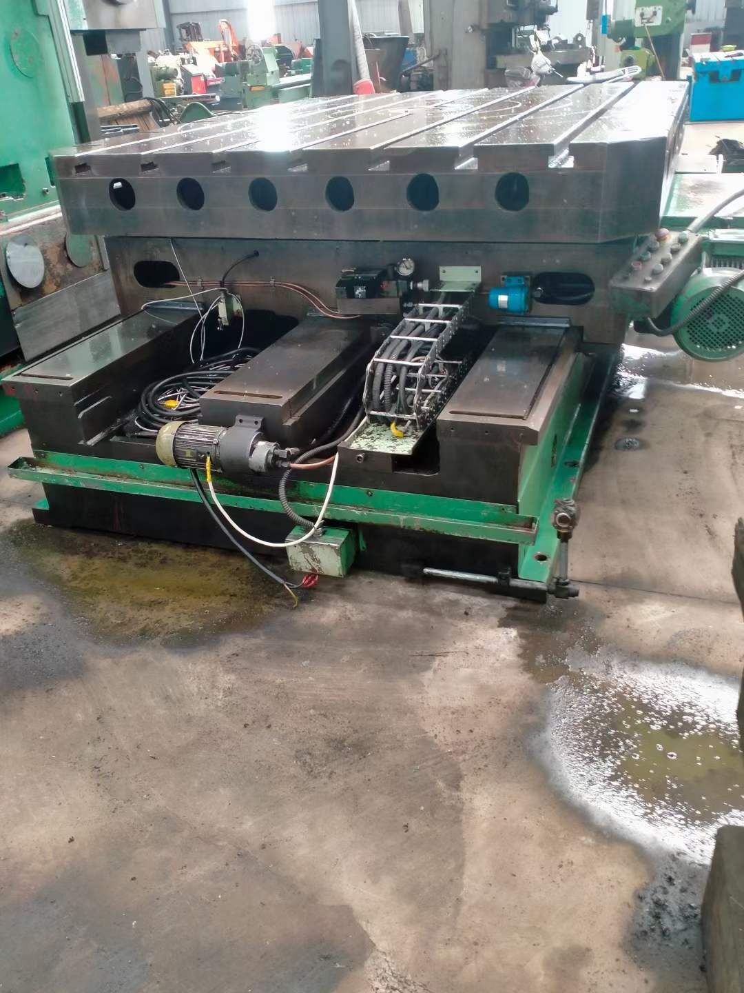 轉讓二手恒升TX6213A-X6Y2.5數(shù)顯落地鏜銑床