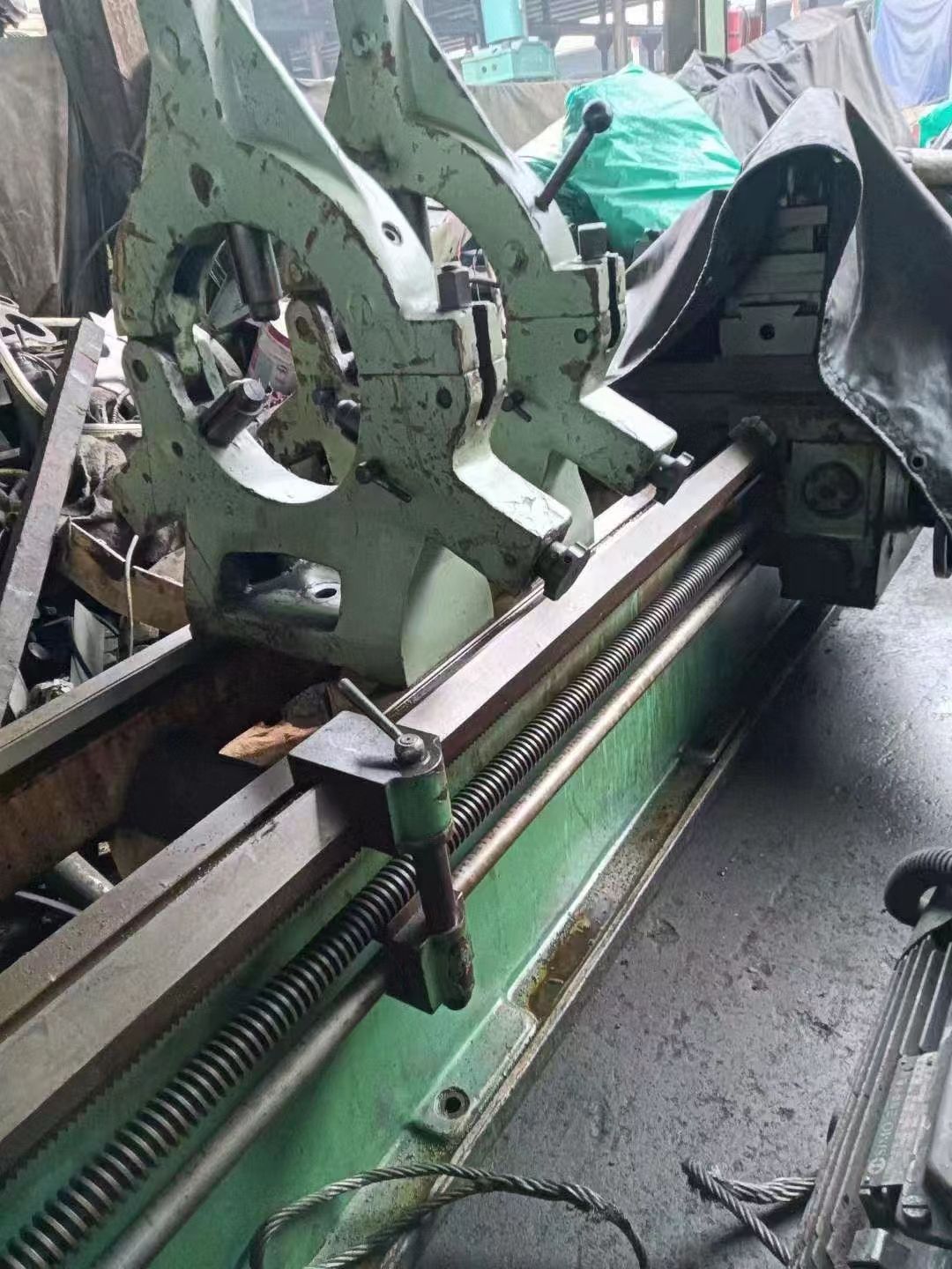 處理二手星火CWA6185x8米臥式車床主軸轉(zhuǎn)速630