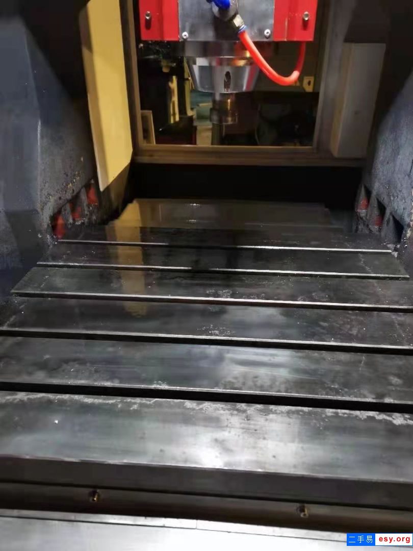 出售二手臺灣鐵正M8070雕銑機二手雕銑機