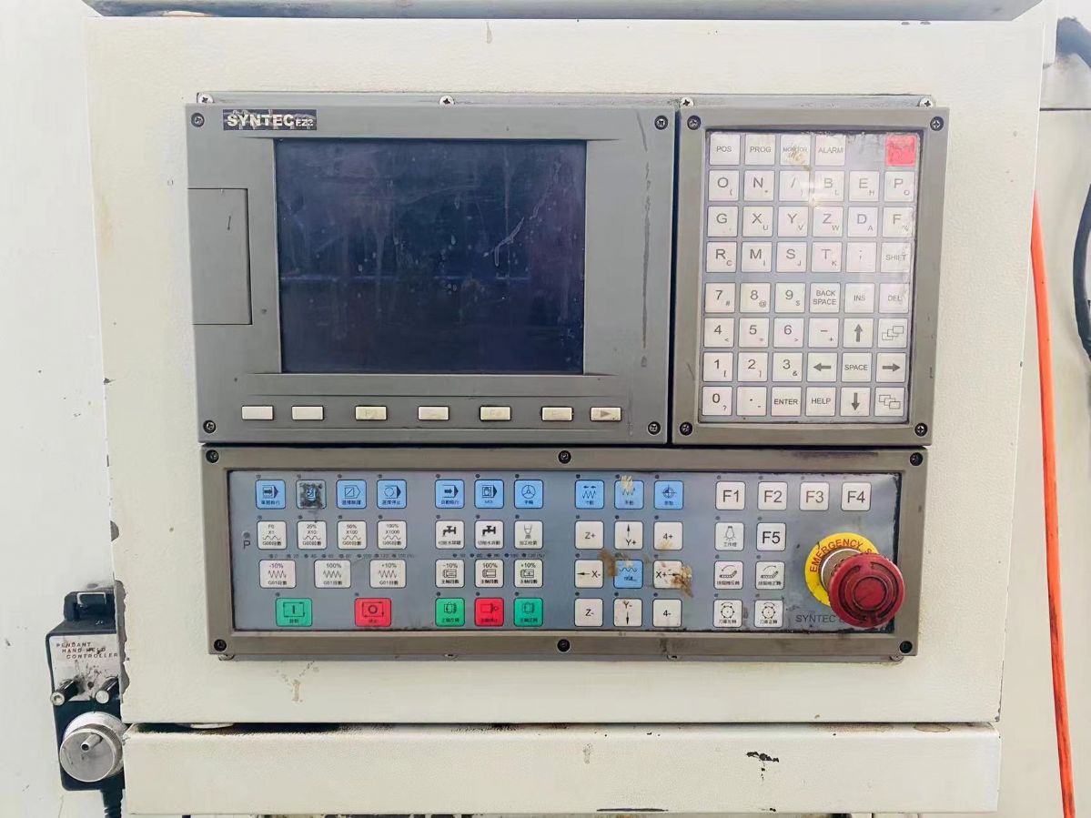 處理二手凱博DC8080B精雕機系統(tǒng):新代EZ3